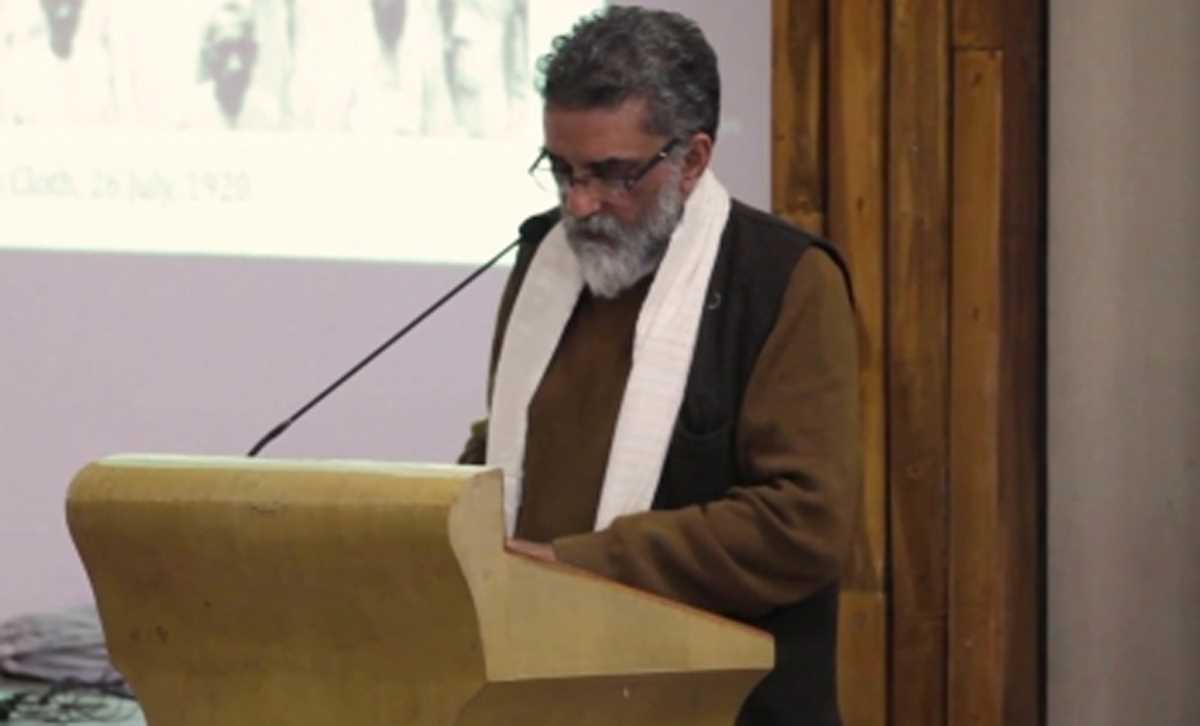 जादवपुर विश्वविद्यालय के प्रो-वीसी आवास पर लटके मिले